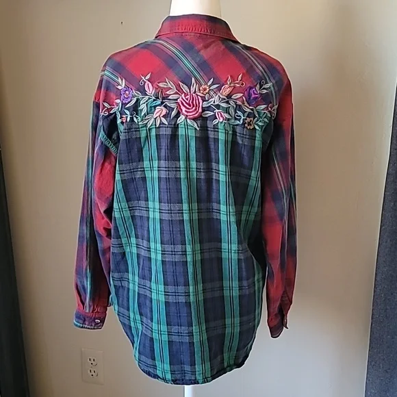 Patchwork plaid floral embroidered vintage 90s shirt size M - Picture 2 of 5